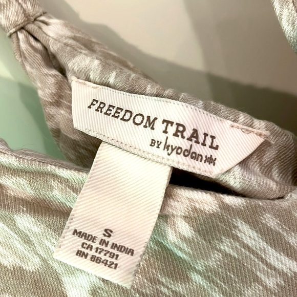 FREEDOM TRAIL KYODAN Viscose Racerback High Low Midi Dress Textured Cream Small - Picture 4 of 8